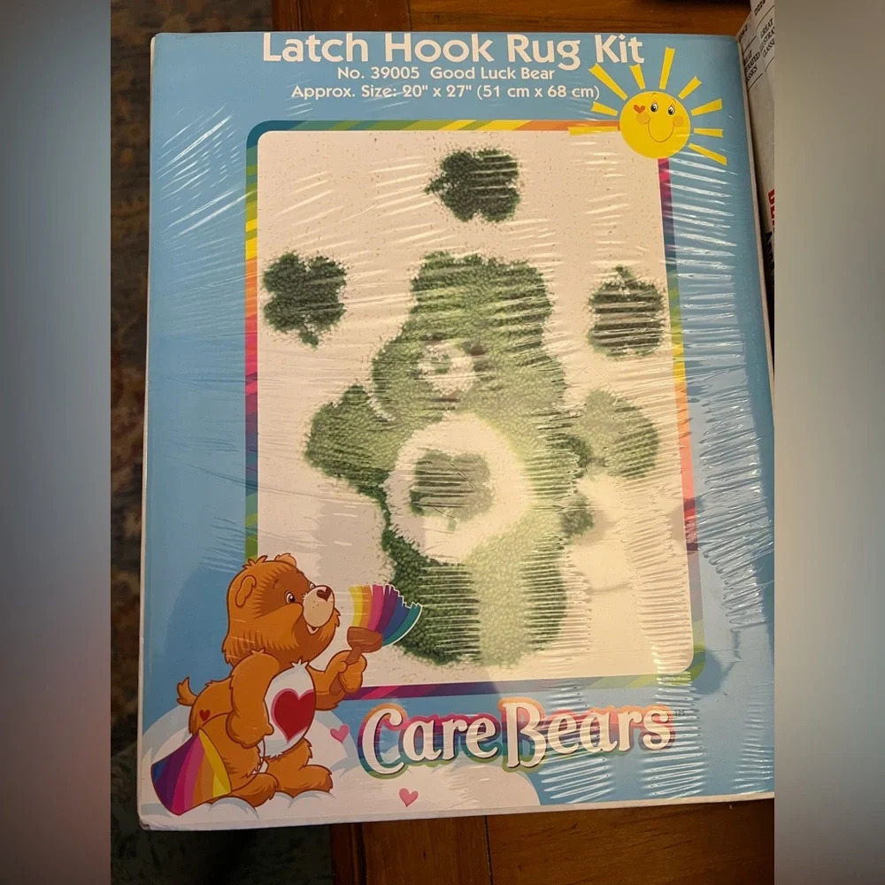 Care Bears 2004 #39005 Good LuckBear Shamrocks Latch Hook Rug Kit Sealed Box